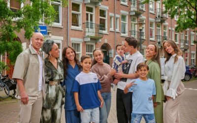 Wie is toch de stem van… Een Huis Vol?